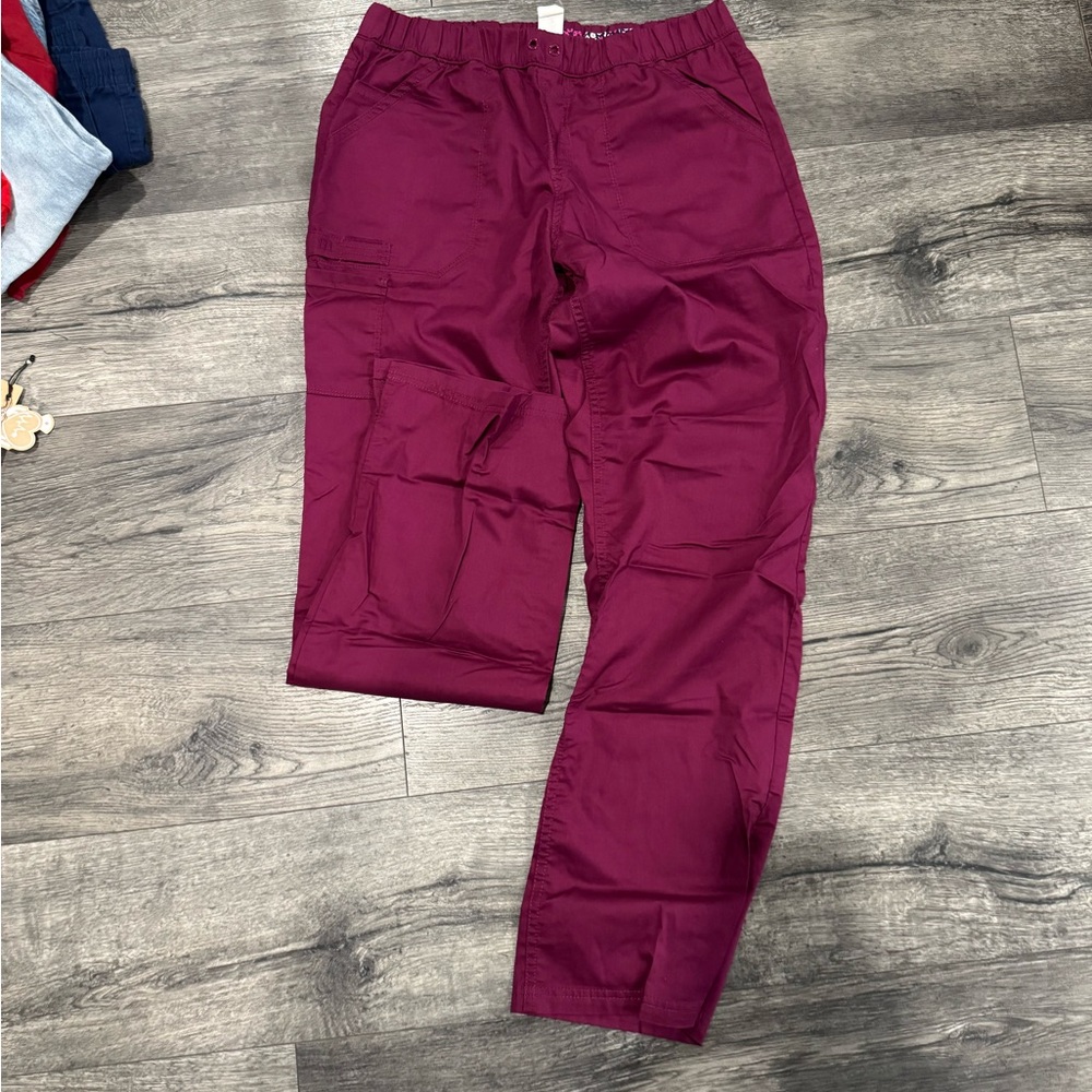 Women's Cargo Utility Pants in Burgundy